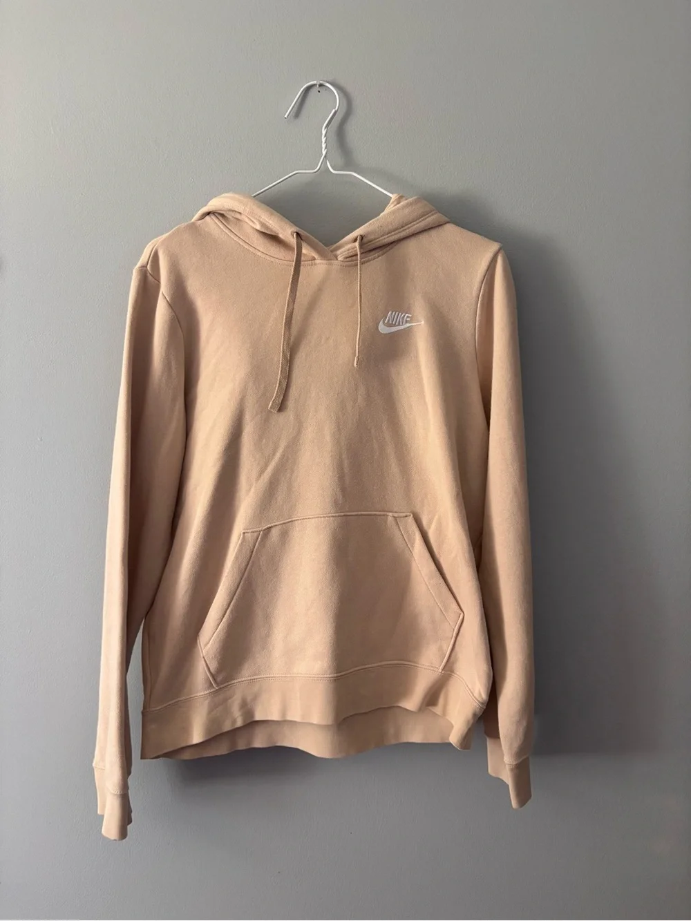 Nike Hooded Sweatshirt. Small. Tan. Good condition. Front pocket. Drawstring